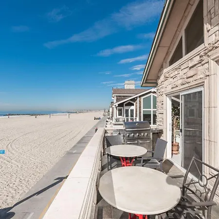 7Br Beachfront Retreatstunning Ocean Views Walkable Fun By Beachview Rentals